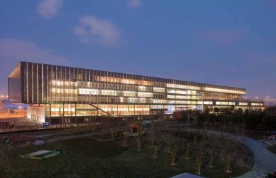 功能與形態兼備，科技與建筑相融——世博中心