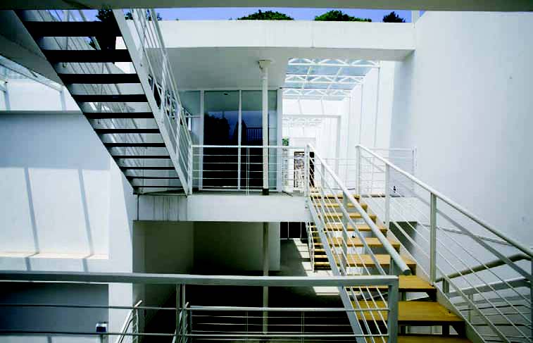 上下飄零的空間組織——中國?貴州?貴陽?花溪夢溪筆談山地居住群