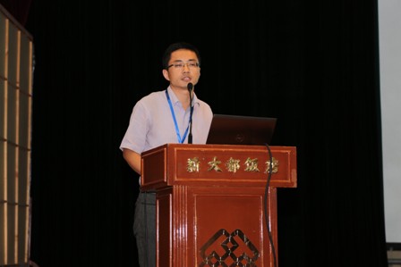 2013年8月23日"結構成就建筑之美" 黃坤：金晶打造綠色經濟建筑